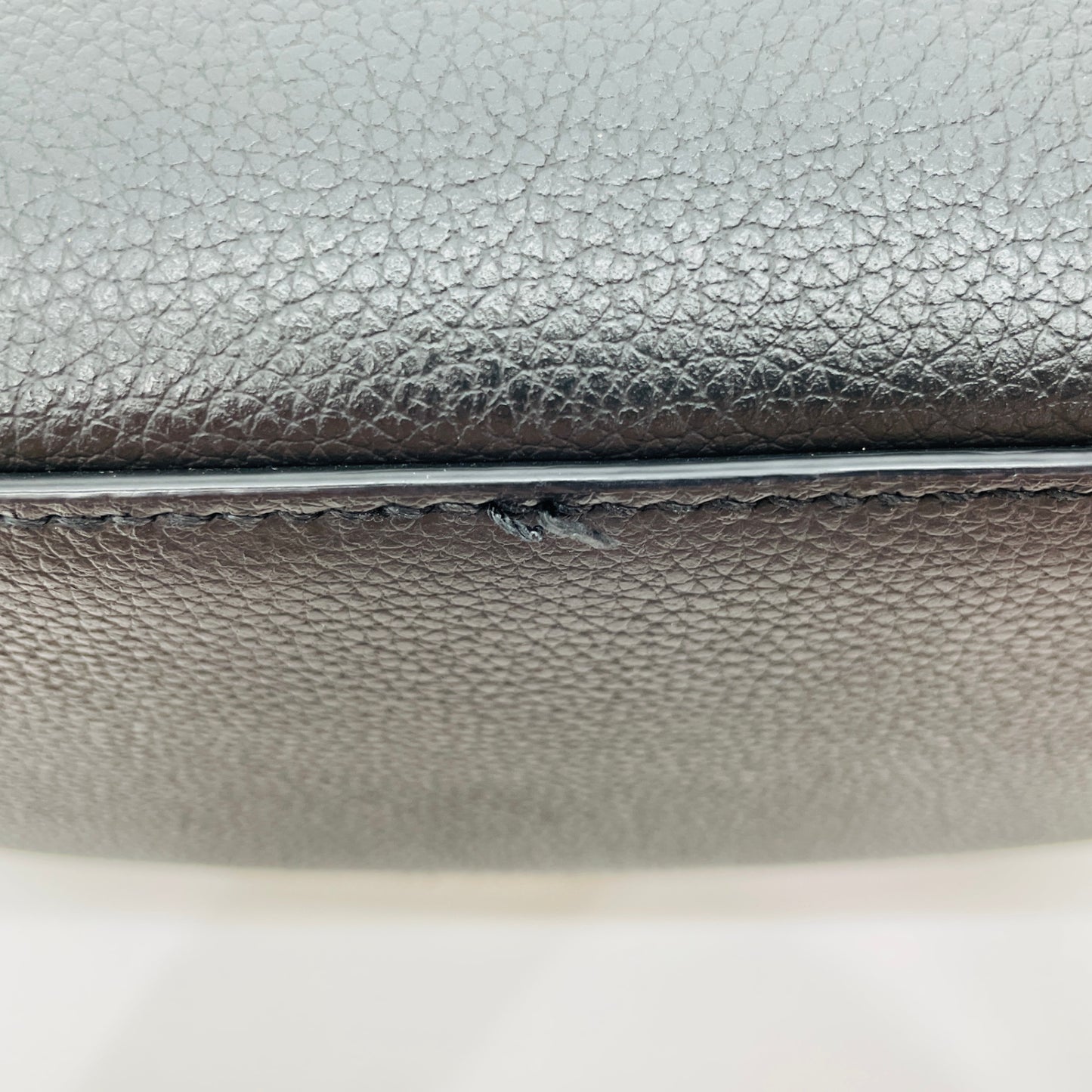 美品 FURLA フルラ レザー 本革製 巾着 2way ショルダーバッグ	【C5086】
