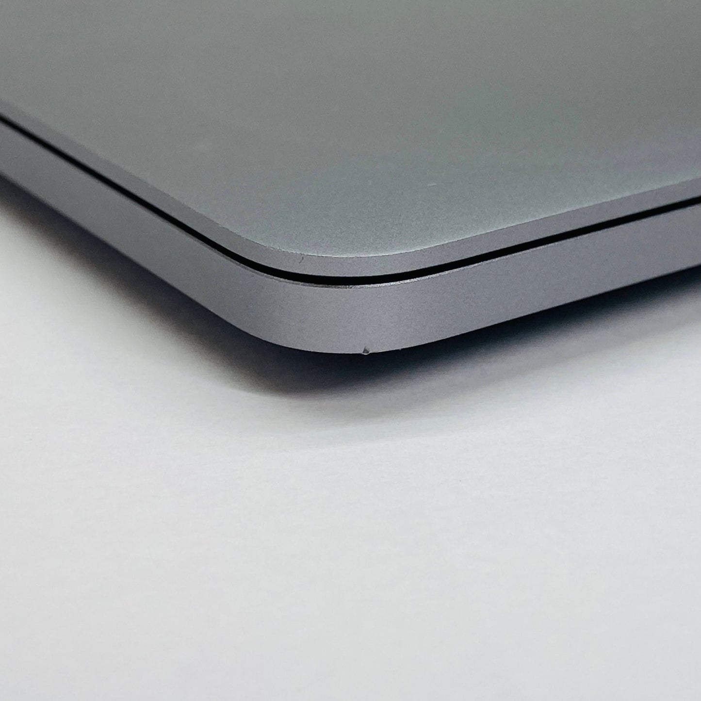 MacBook Pro 2022 13インチ M2 8コアCPU 10コアGPU 16GB 512GB バッテリー最大容量94% 【C3891-80】