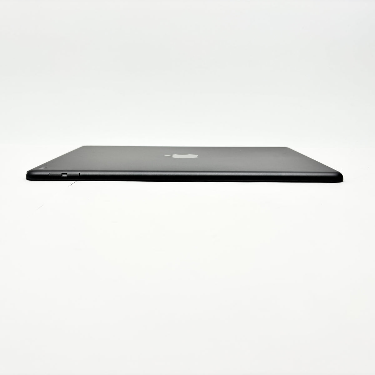 美品 Apple iPad 10.2インチ 第9世代 Wi-Fi 64GB 2021年秋モデル MK2K3J/A バッテリー最大容量97%【C8744-60】