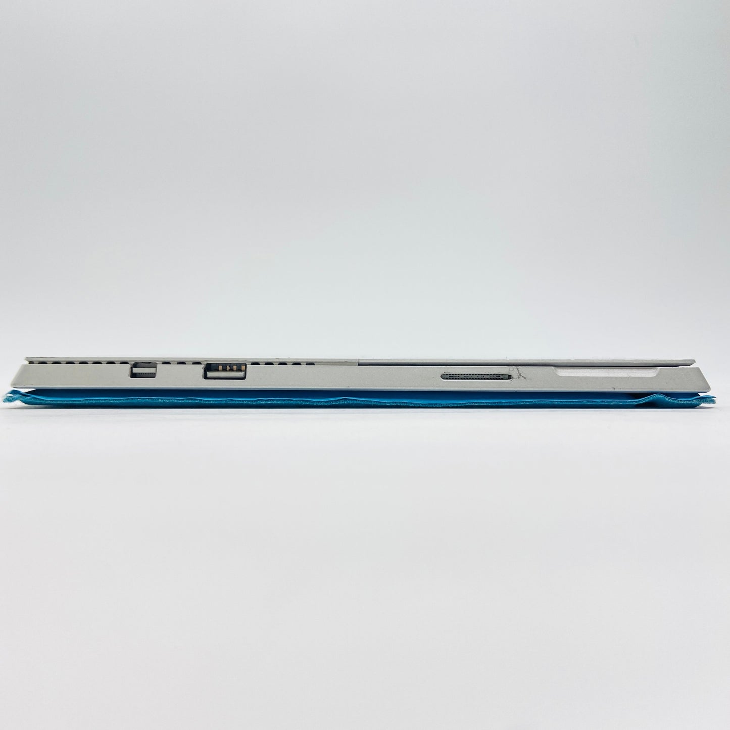 Microsoft Surface 1631 Core i7 4650U 8GB 256GB【C2791-80】