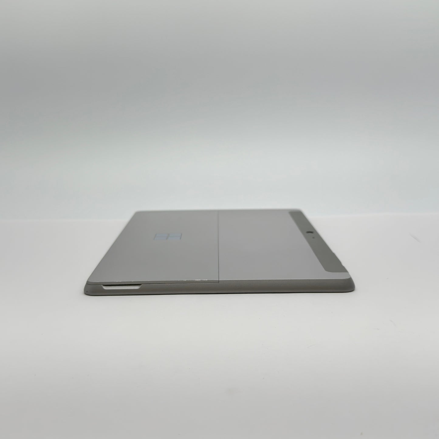 美品 Surface Go 3 1926 GOLD 6500Y 8GB 128GB バッテリー最大容量97% 【C7587-80】