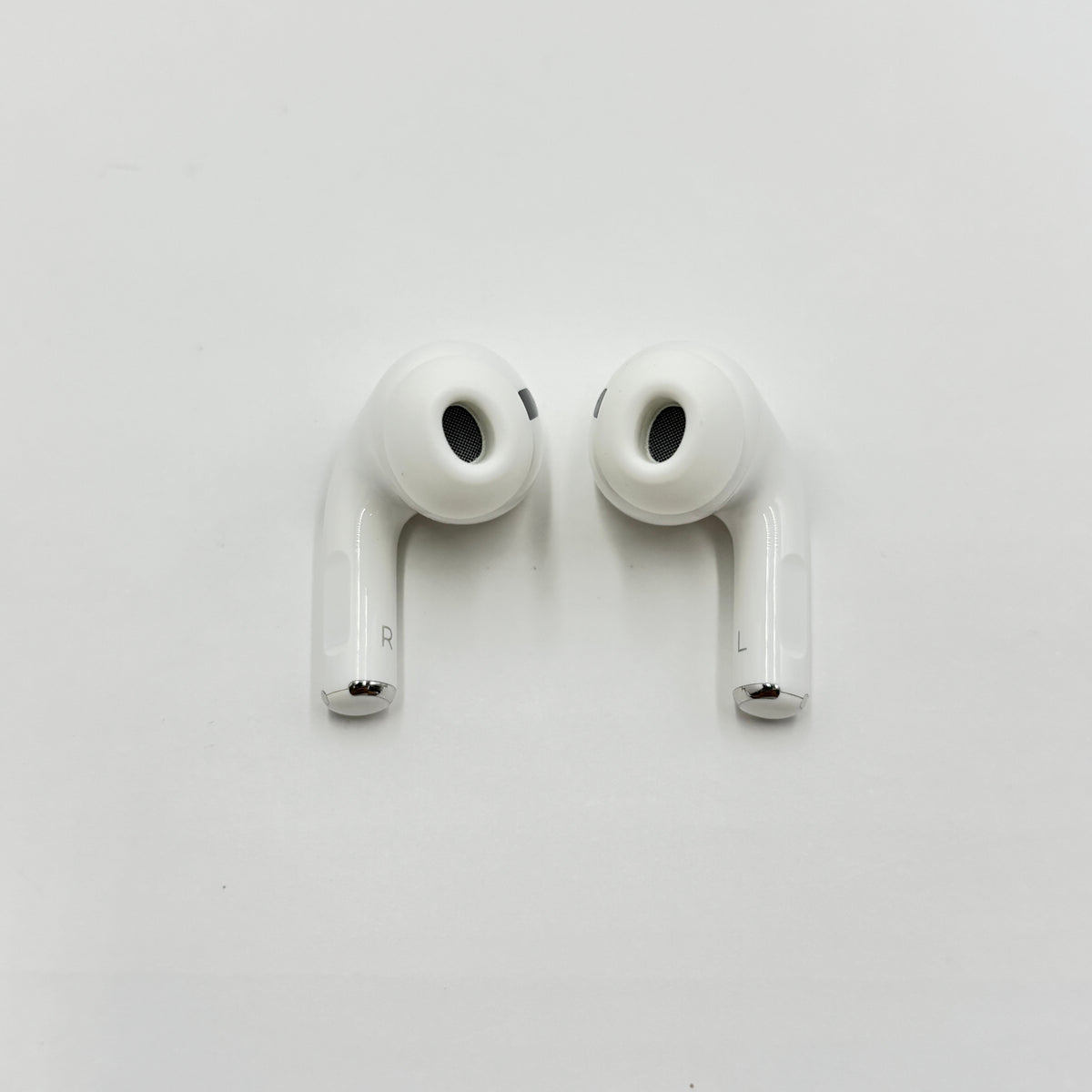 美品 Apple 純正 AirPods Pro 第2世代 MagSafe充電ケース USB-C MTJV3J/A【C9272-60】