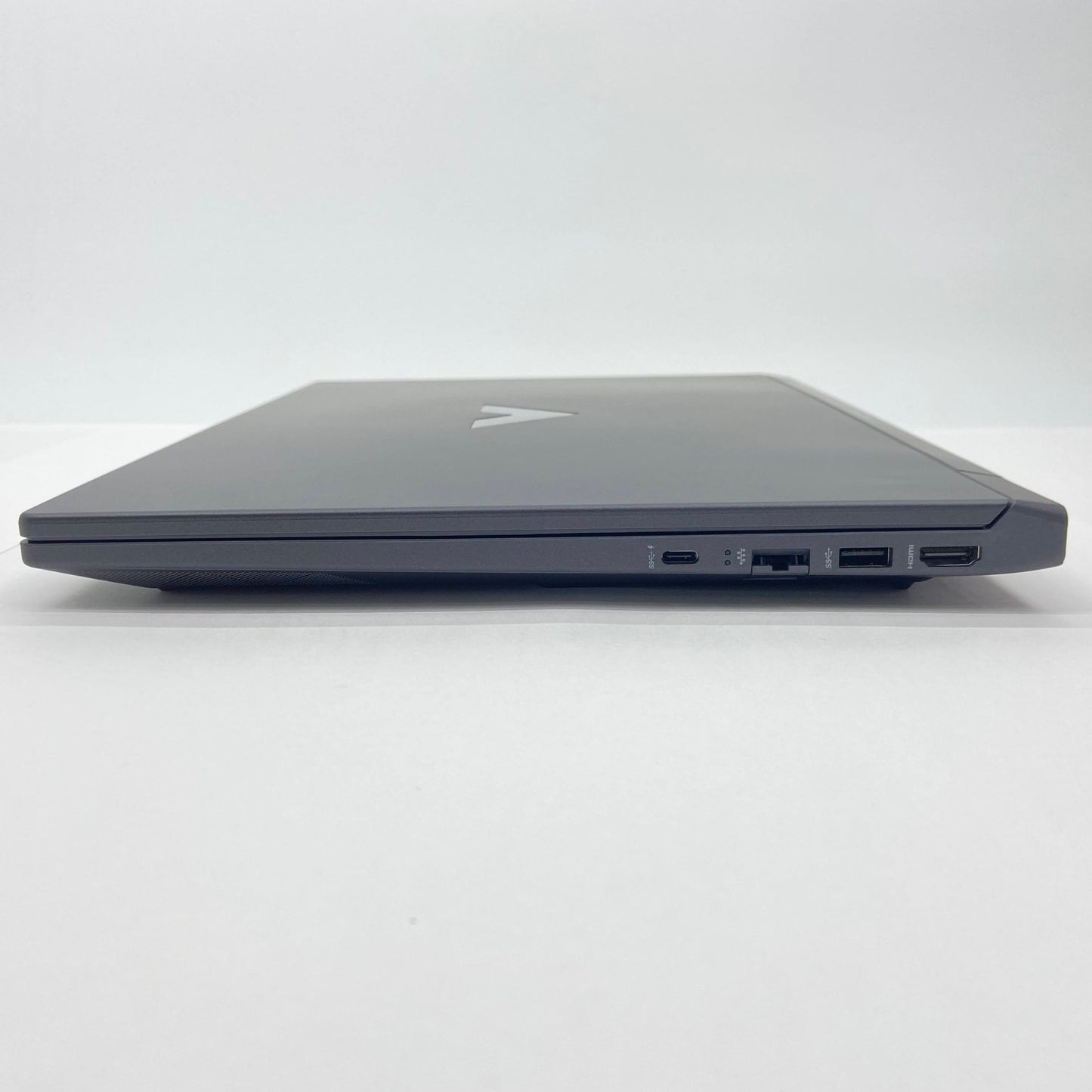 美品 Victus by HP Gaming Laptop 15-fb2082wm Ryzen 5 8645HS 32GB SSD1TB RTX4050 Windows11Home USキー バッテリー最大容量100%【C5128-100】