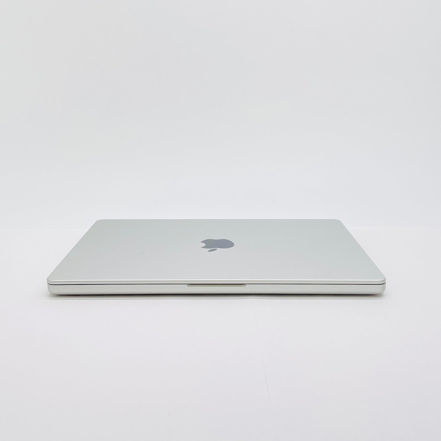 MacBook Pro 14インチ 2021 M1 Pro 8コアCPU 14コアGPU 16GB 512GB  MKGR3J/A シルバー【C7435-80】