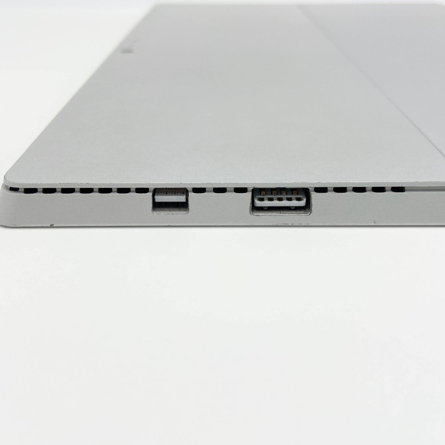 Microsoft Surface Pro3 1631 Core i5-4300U 4GB SSD128GB バッテリー最大容量100%【C5822-80】