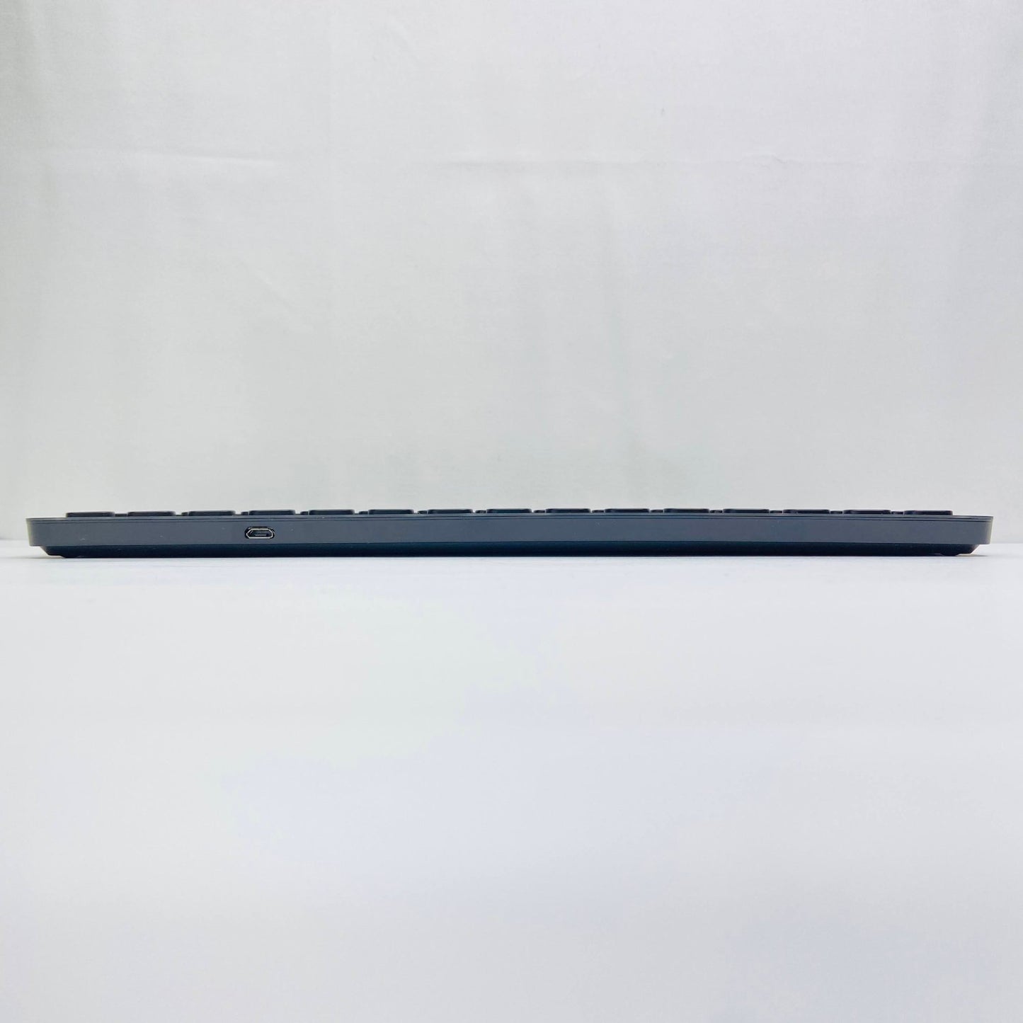 Logicool Bluetooth イージースイッチ キーボード K811	C3729 60サイズ発送