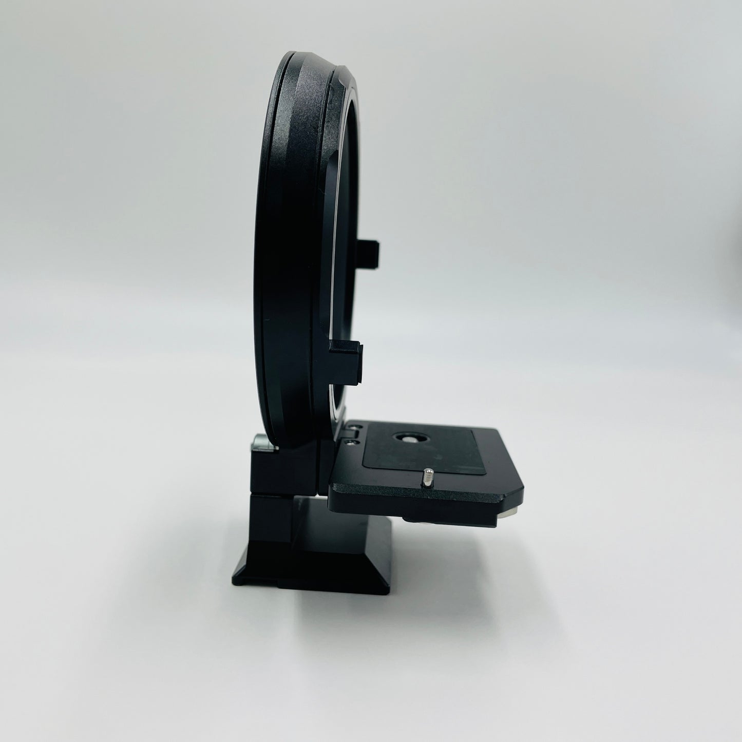 SmallRig 4300 ホルダー R5/R5C/R6/R6 Mark II用　【C4375-60】