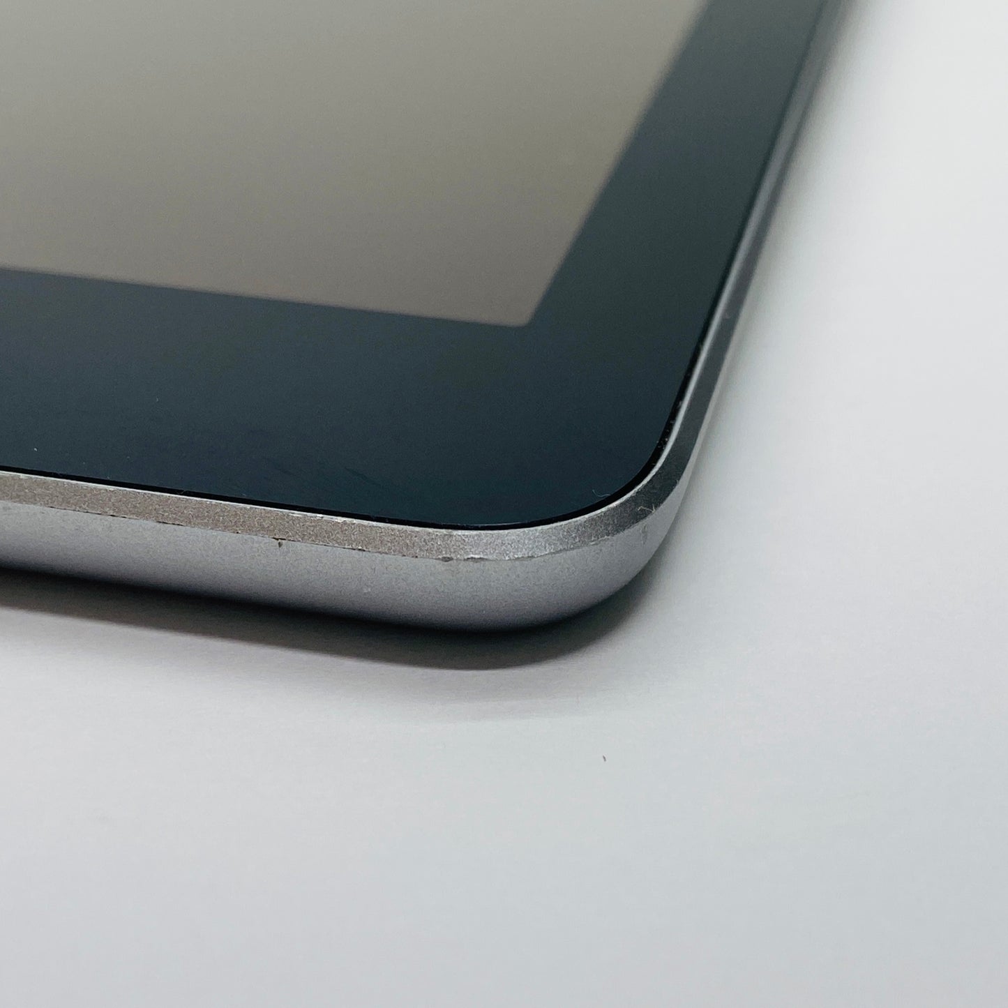 Apple iPad MR6N2J/A A1954 32GB 黒 ブラック 9.7インチ第6世代 WIFI+Cellularモデル 【C4064-60】