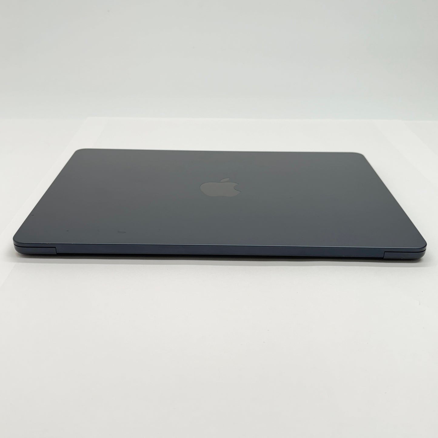Apple MacBook Air 2022 13インチ M2 8GB 256GB MLY33J/A ミッドナイト バッテリー最大容量96%【C6194-80】