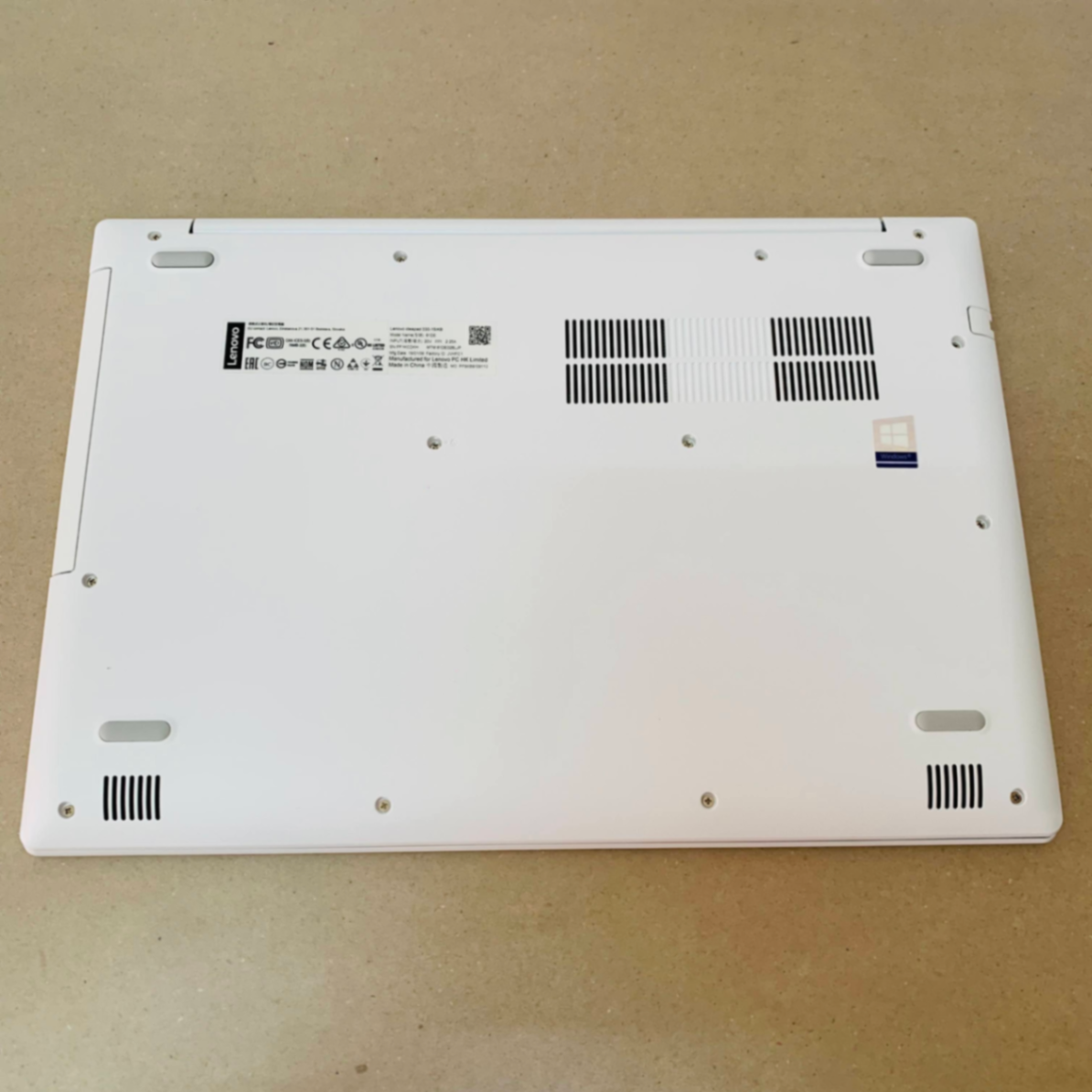 美品 Lenovo  idea pad 330-15IKB i7 8550U 8GB HDD 1TB 【C1774-100】