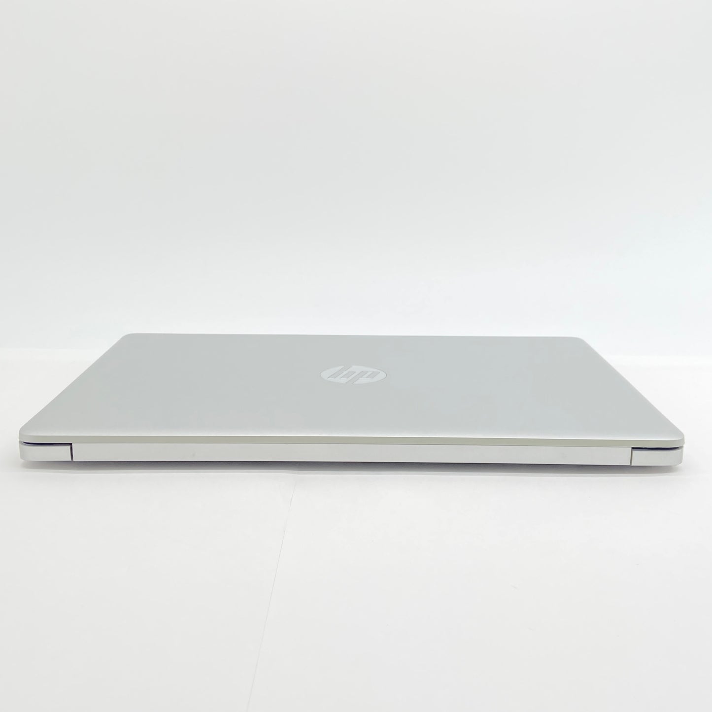 美品 HP Laptop 15s-fq5043TU Core i5-1235U 16GB SSD 512GB バッテリー最大容量100%【C6740-80】