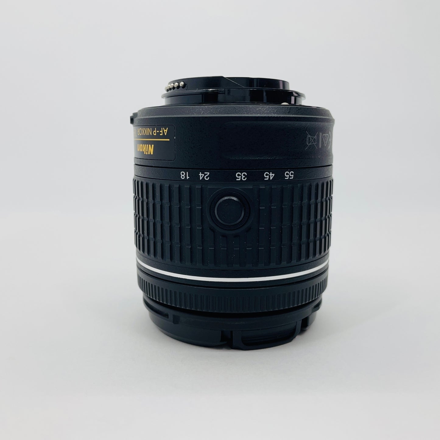 Nikon D5600 18-55mm & 70-300mm　ダブルズームキット 【C4726-60】