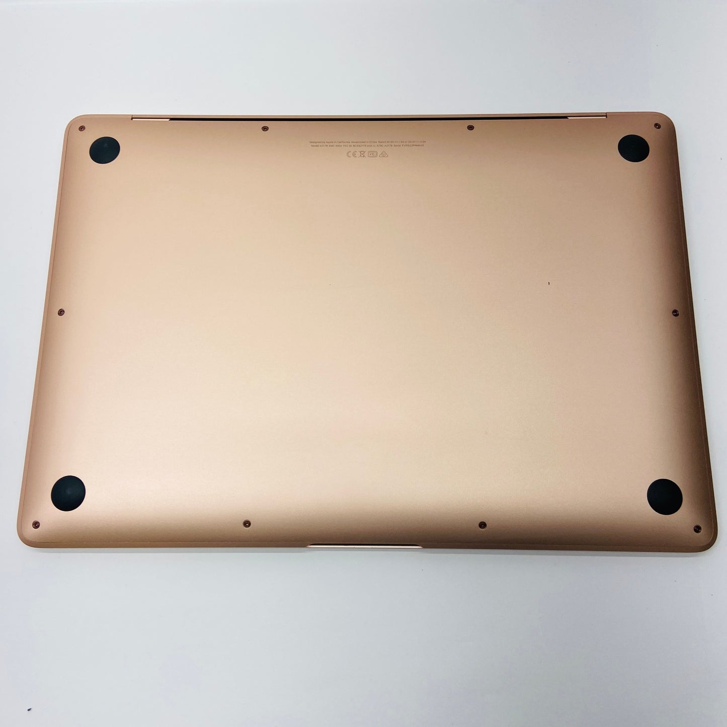 Apple MacBook Air 13インチ 2020 i5 8GB SSD 256GB ゴールド【C4253-80】