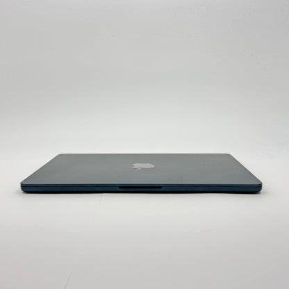 Apple MacBook Air 13インチ (Early 2024) Apple M3 8コア 8GB SSD 256GB ミッドナイト MRXV3J/A バッテリー最大容量93%【C7599-80】