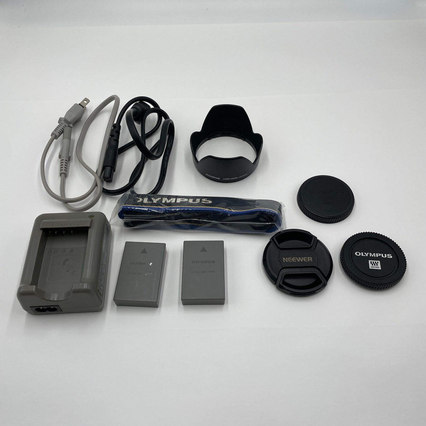 OLYMPUS OM-D E-M5 Mark III 14-150mm II レンズキット 【C4574-80】