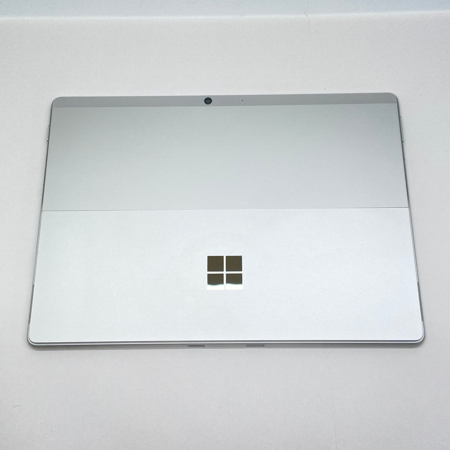 Surface Pro 8 LTE Model:1982 i7 1185G7 16GB SSD256GB Signatureキーボード・スリムペン2・充電器付属 【C7223-80】
