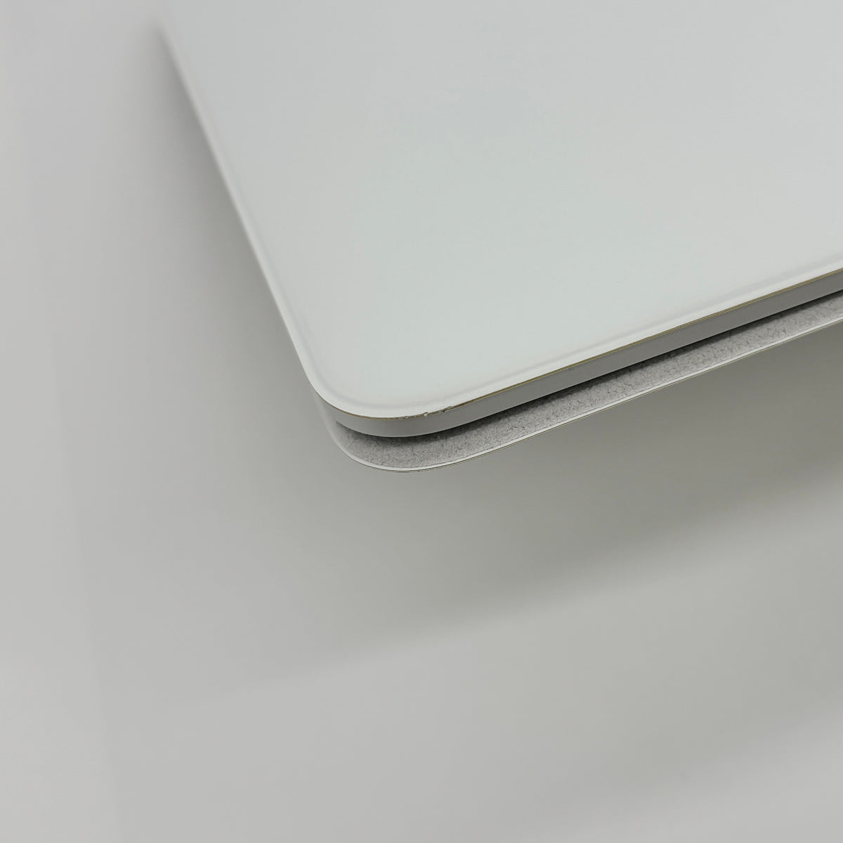美品 Apple iPad Magic Keyboard 英語(US) ホワイト  iPad Pro 13インチ（M4/M5）対応 MWR43LL/A A2974 【C9271-80】