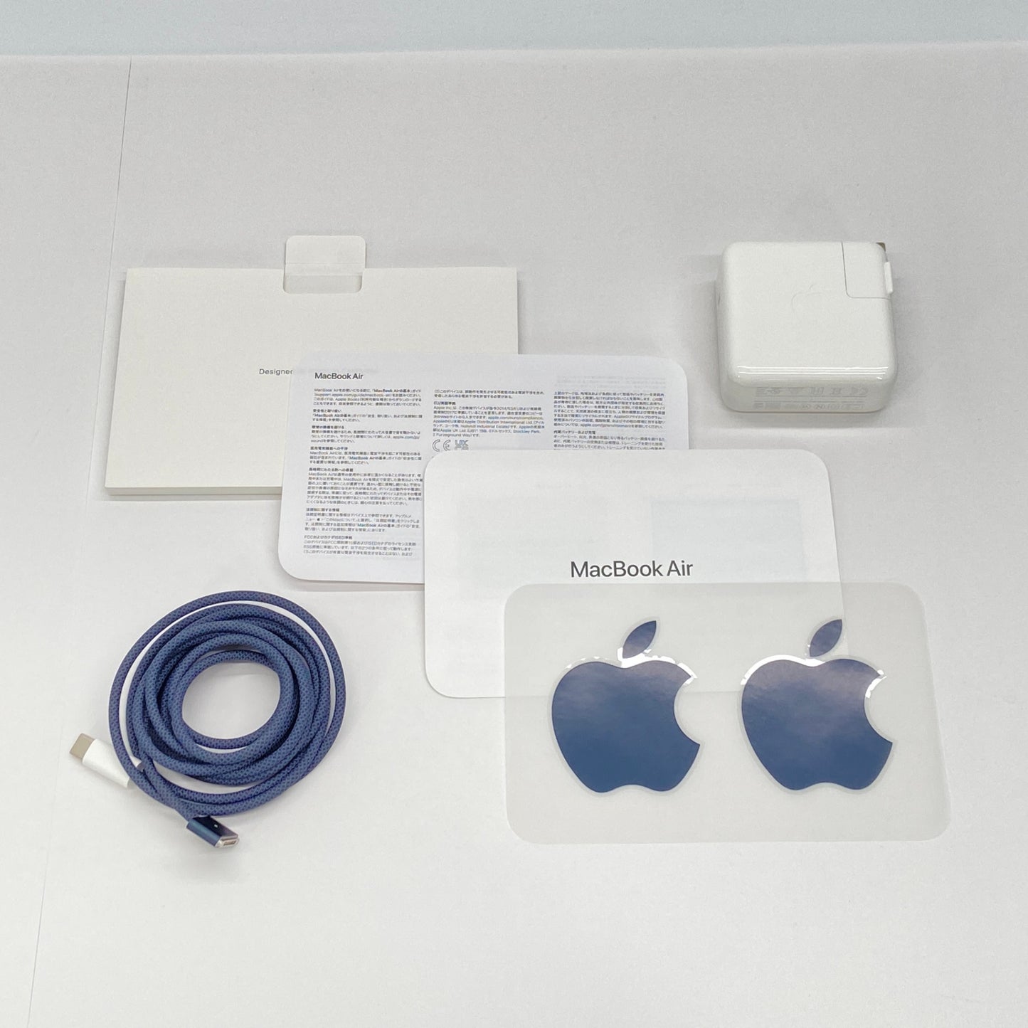 Apple MacBook Air 15インチ M2 2023 8コアCPU 10コアGPU 16GB 512GB バッテリー最大容量100% 付属品完備【C6262-100】