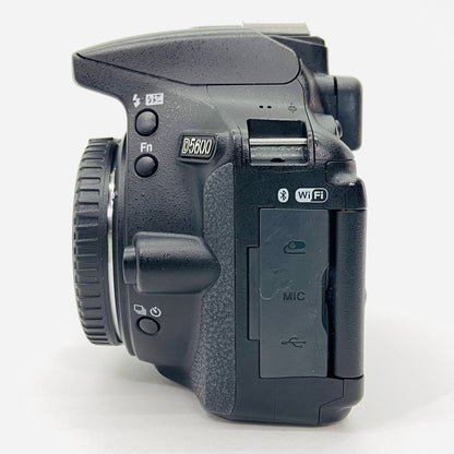 美品 NIKON D5600 ボディ デジタル一眼レフカメラ 【C4860-100】
