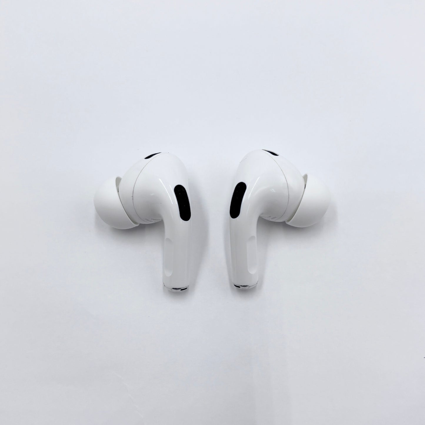 Apple AirPods Pro 第2世代 MagSafe充電ケース(USB-C)付き MTJV3J/A【C5057-60】