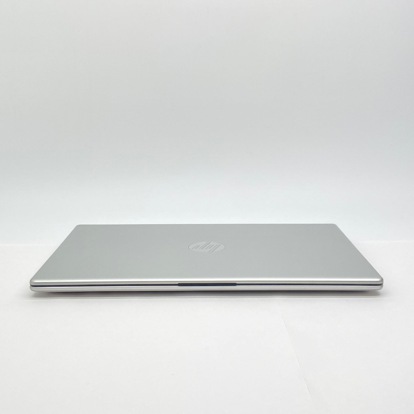 美品 HP Laptop 15 Ryzen5 7530U 16GB 512GB Windows11Home 15-fc0003AU バッテリー最大容量100%【C7080-100】