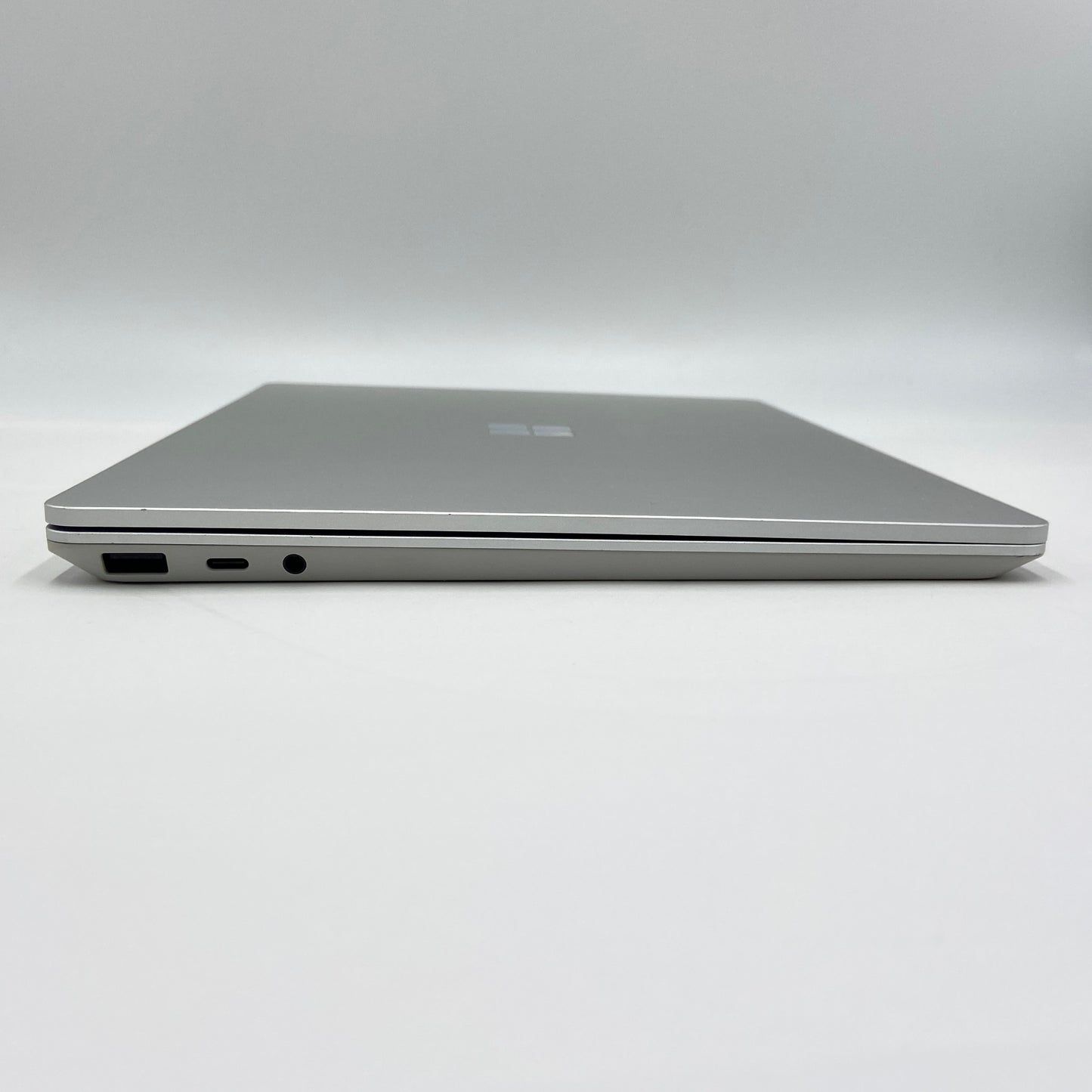 Surface Laptop Go Model1943 i5-1035G1 8GB  SSD128GB バッテリー最大容量99%【C5525-80】