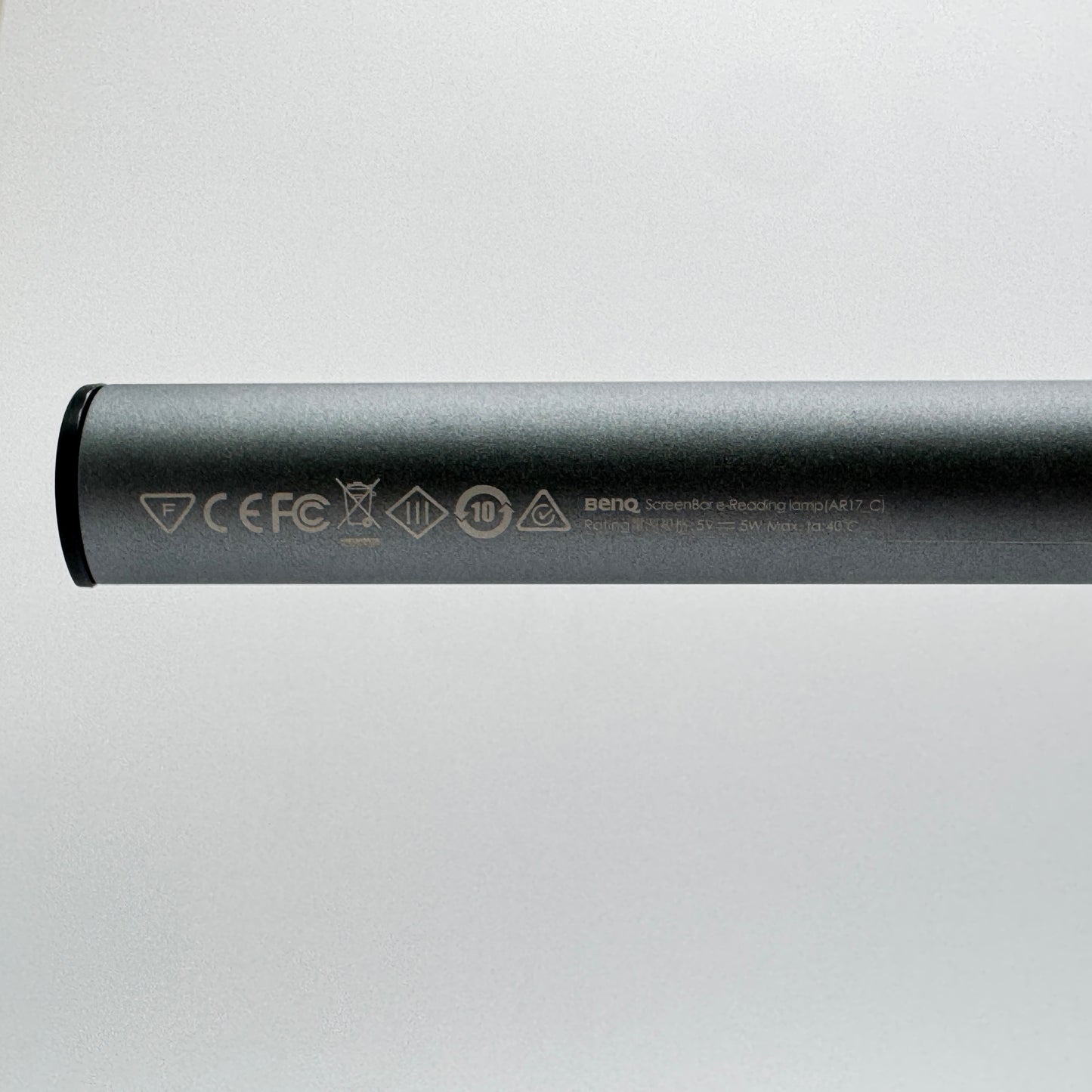 BenQ ScreenBar e-Reading lamp AR17 モニター掛け式ランプ【C6873-80】