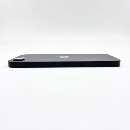 美品 Apple iPhone 16e 128GB MD1Q4J/A ブラック バッテリー最大容量100% 【C8244-C】
