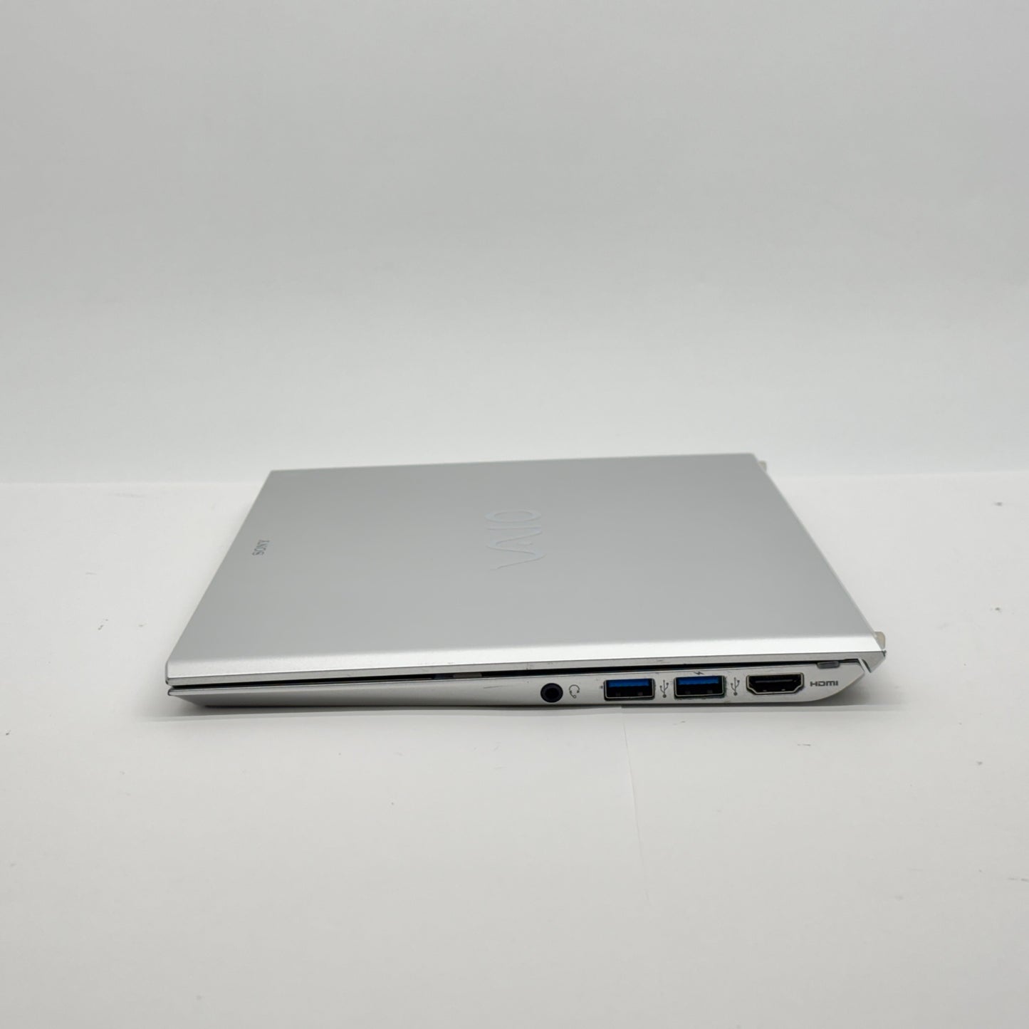 SONY VAIO SVP112A1CN i5 4200U 4GB SSD 256GB Windows10 Home【C8578-80】