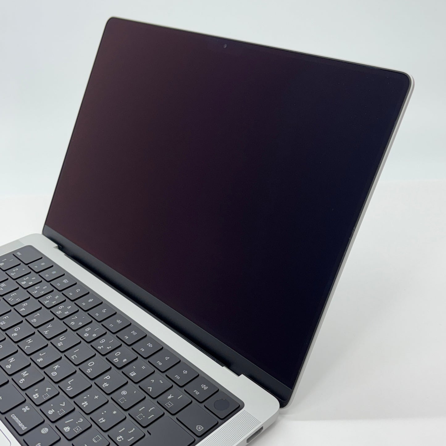 美品 新品同様 MacBook Pro Touch ID 14インチ (Late 2021) Apple M1 Pro 8コア 16GB SSD 512GB シルバー MKGR3J/A バッテリー最大容量99%【C5448-80】