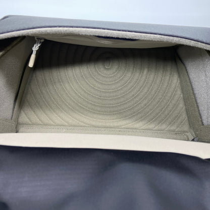 美品 OneGo 2 Backpack 25L カメラバッグ【C5715-140】