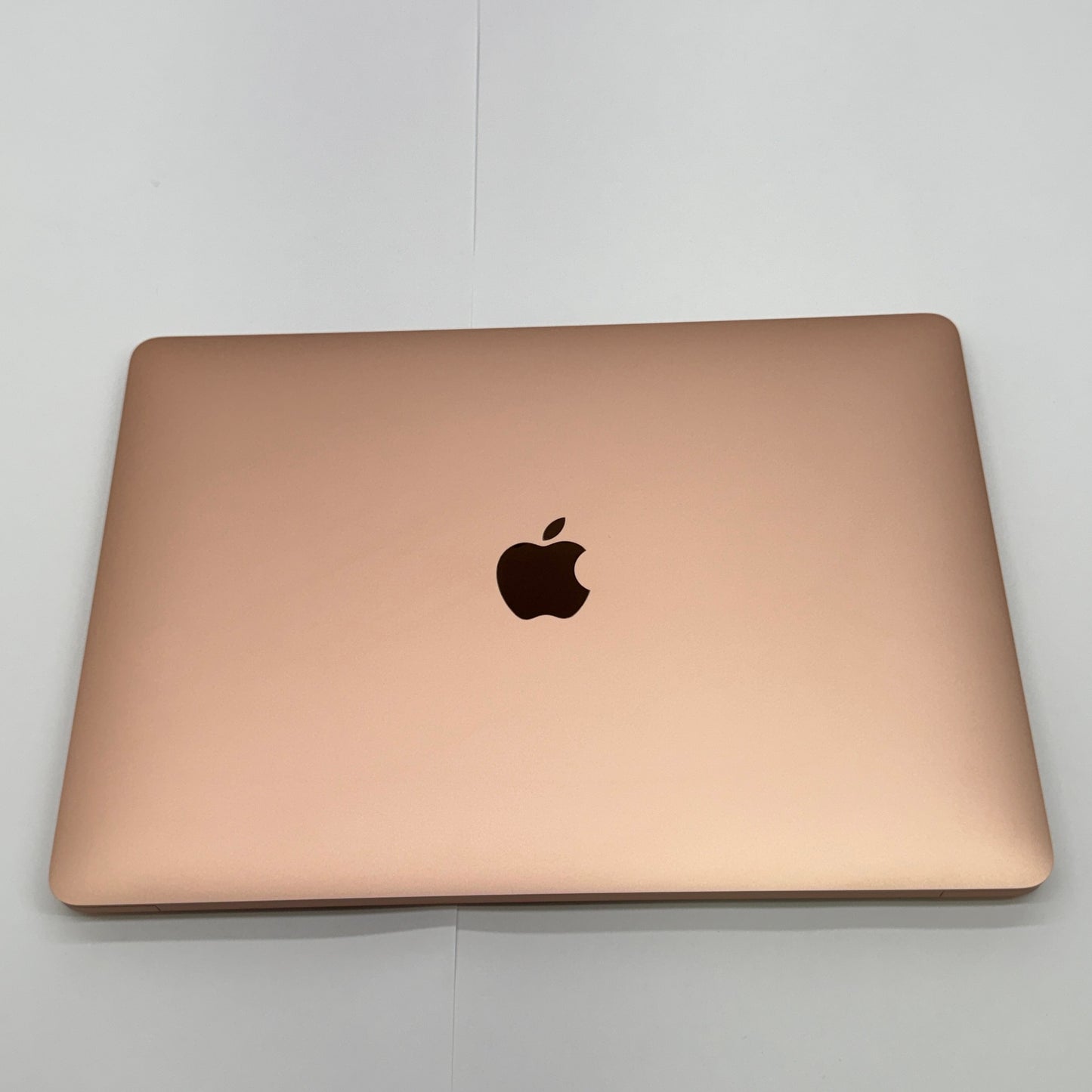 MacBookAir 13インチ M1 16GB 256GB ゴールド 付属品完備 充放電回数16回 バッテリー最大容量97%　【C7811-80】