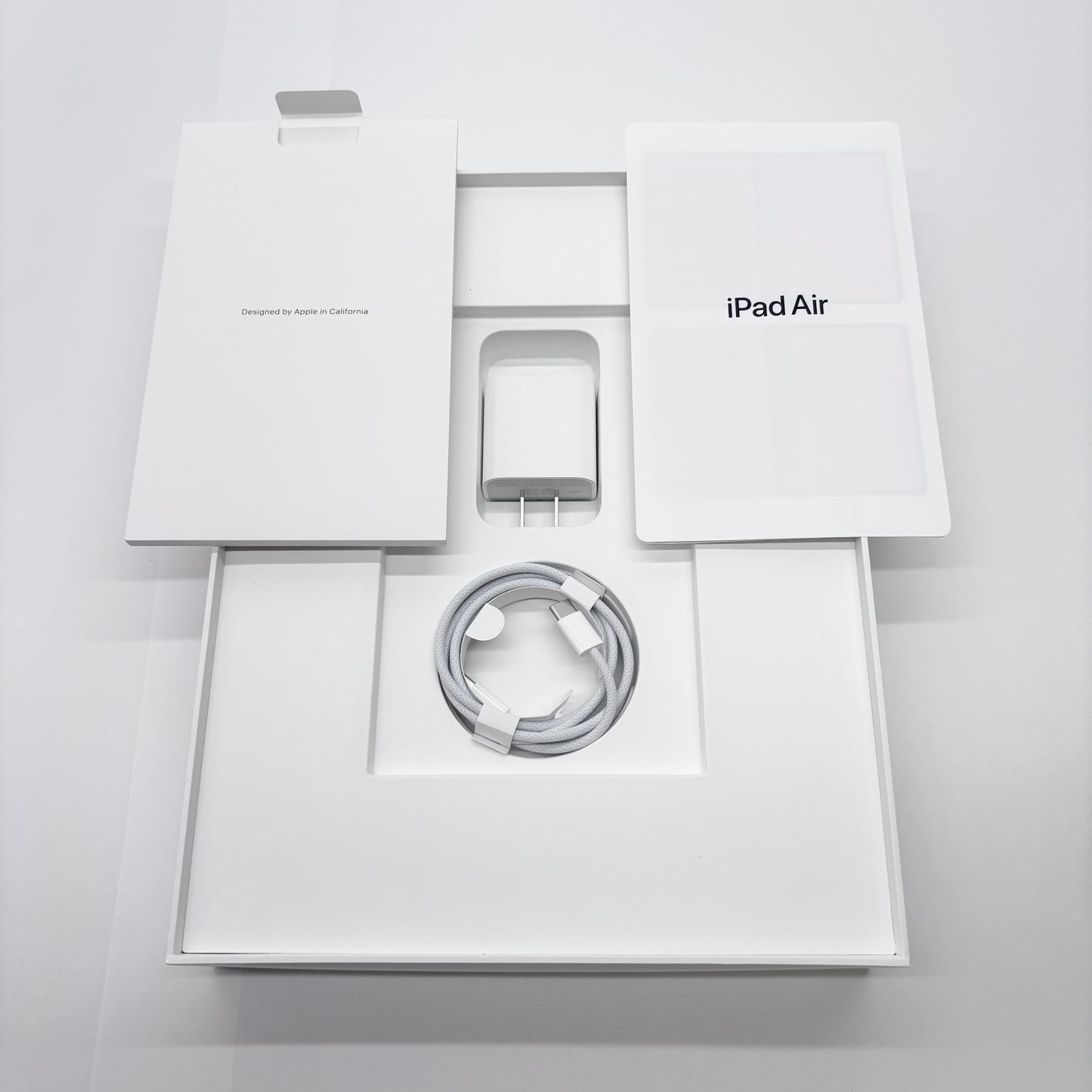 新品同様 美品 Apple iPad Air 13インチ M4 Wi-Fi 128GB 2026年春モデル MH5N4J/A A3461 スペースグレイ限定保証あり バッテリー最大容量100%【C8431-80】