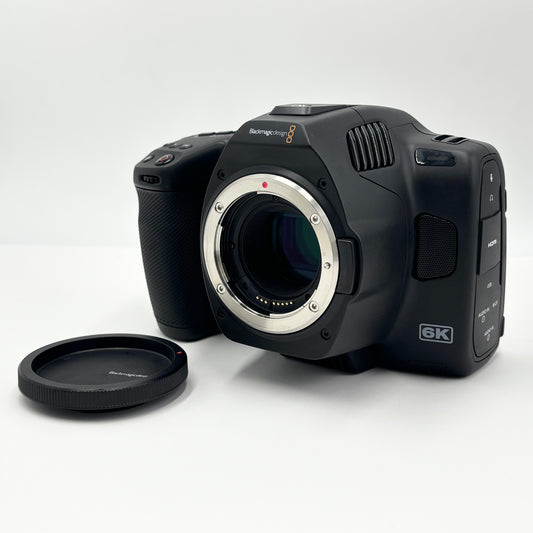 Blackmagic Pocket Cinema Camera 6K Pro ボディ EFマウント SmallRigの専用ケージ付き【C8191-60】